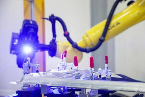 高合hiphi x試生產(chǎn)車自動(dòng)下線,蘋果都饞哭了