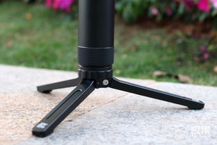 單手即可持握 穩(wěn)如泰山 ,視頻拍攝的好助理 智云云鶴2穩(wěn)定器上手體驗 視頻